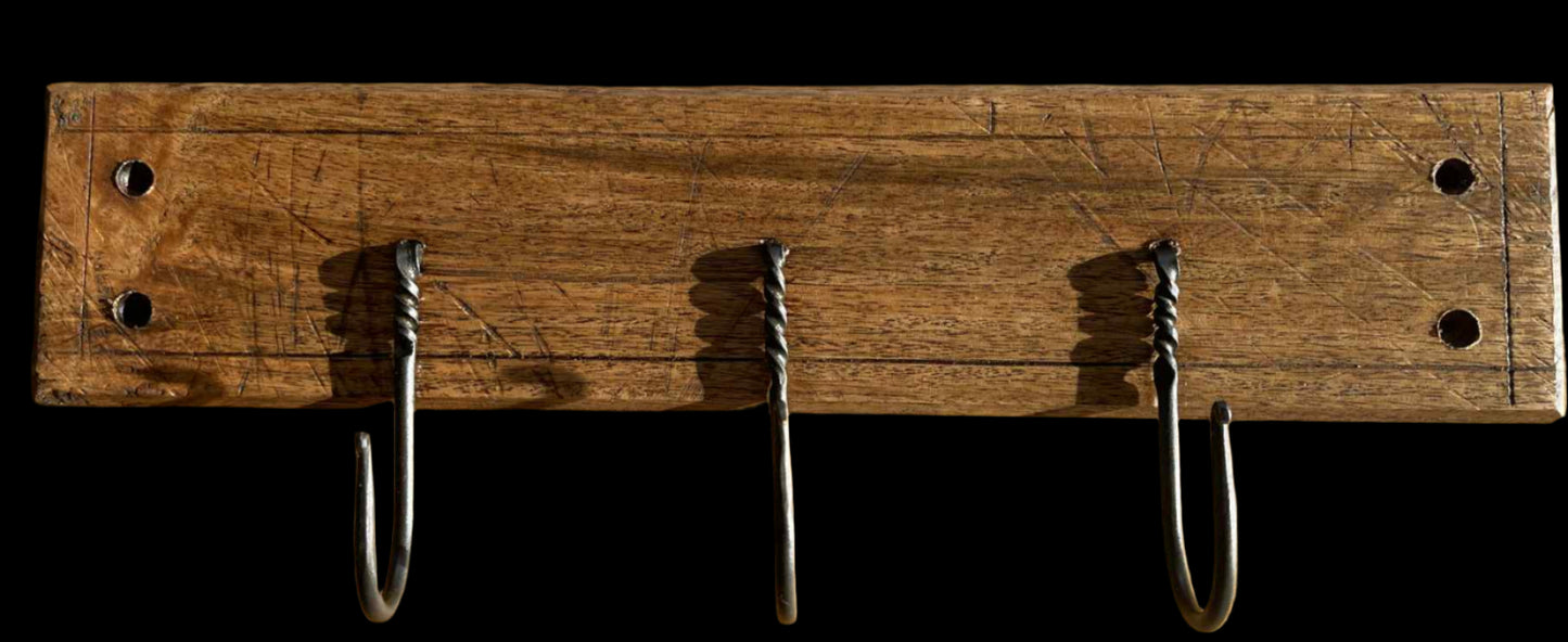HERITAGE KEY HOOK, TASMANIAN OAK - OIL FINISHED