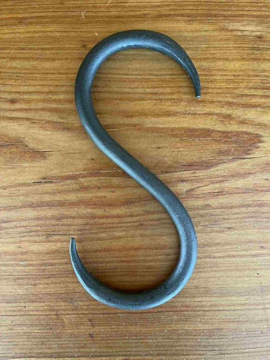 BEESWAX 8″ HAND FORGED S HOOK